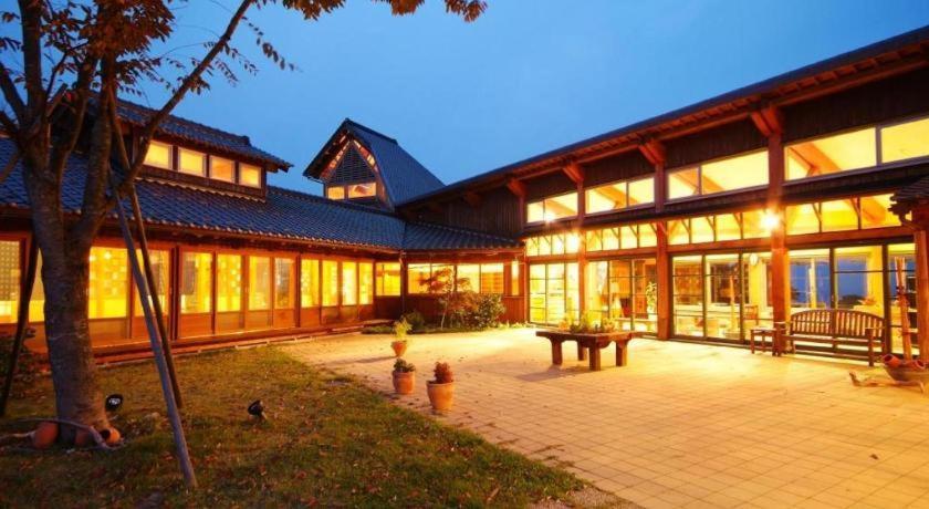 อูกาวะ ออนเซน โยชิโนะ โนะซาโตะ Hotel เคียวตังโกะ ภายนอก รูปภาพ